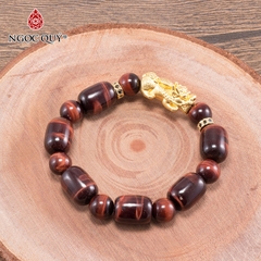 Vòng tay phong thủy đá mắt hổ nâu đỏ phối charm tỳ hưu bạc mạ vàng