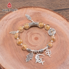 Vòng tay phong thủy đá thạch anh tóc vàng phối charm bàn tay hamsa hạt 8mm