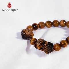 Vòng tay phong thủy đá mắt hổ vàng nâu phối 2 tỳ hưu hạt 8mm
