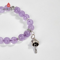 Vòng tay phong thủy đá thạch anh tím ngọc phối charm mèo thần tài hạt 8mm
