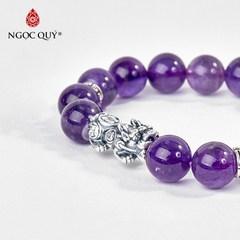 Vòng tay phong thủy đá thạch anh tím phối charm tỳ hưu bạc hạt 12mm