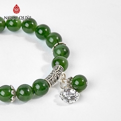 Vòng tay phong thủy đá ngọc bích phối charm lá sen bạc hạt 10mm