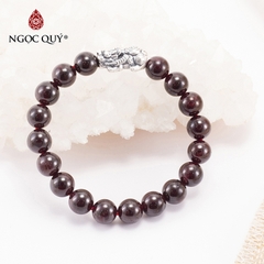 Vòng tay phong thủy đá garnet phối charm bạc hạt 9mm