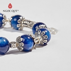 Vòng tay phong thủy đá Kyanite phối charm nốt nhạc bạc hạt 9mm