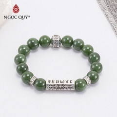 Vòng tay phong thủy đá ngọc bích phối charm lục tự hạt 12mm
