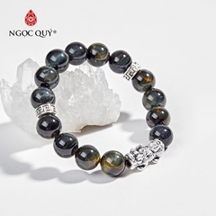 Vòng tay phong thủy đá mắt hổ xanh đen phối tỳ hưu bạc hạt 12mm