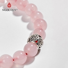 Vòng tay phong thủy đá thạch anh hồng phối charm bạc hạt 8mm