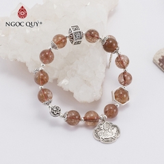 Vòng tay phong thủy đá thạch anh tóc đỏ phối charm heo hạt 10mm
