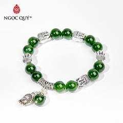 Vòng tay phong thủy đá ngọc bích phối charm phật hạt 10mm