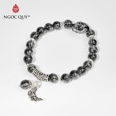 Vòng tay phong thủy đá thạch anh tóc đen phối charm hoa mẫu đơn và bướm hạt 7mm