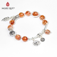 Vòng tay phong thủy đá thạch anh tóc đỏ phối charm lá hạt 8mm