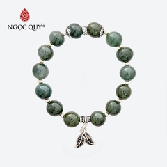 Vòng tay đá cẩm thạch nước ngọc phối charm bạc