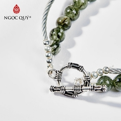 Vòng tay phong thủy 2 line đá thạch anh tóc xanh phối charm hoa hạt 5mm