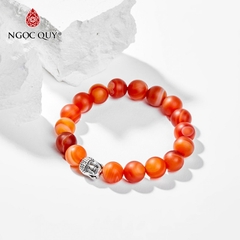 Vòng tay phong thủy đá mã não đỏ nhám charm phật bạc hạt 10mm