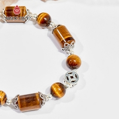 Vòng tay phong thủy đá mắt hổ vàng nâu phối charm kim tiền