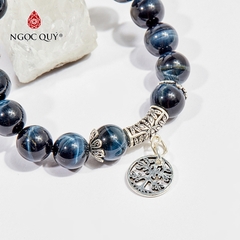 Vòng tay phong thủy đá mắt hổ xanh đen phối charm