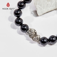 Vòng tay phong thủy đá obsidian phối charm tỳ hưu