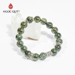 Vòng tay phong thủy đá thạch anh tóc xanh charm hoa hồng