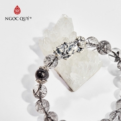Vòng tay phong thủy đá thạch anh tóc đen charm tỳ hưu