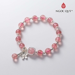 Vòng tay thạch anh dâu phối charm