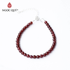 Vòng tay ngọc hồng lưu hạt mini khóa bạc