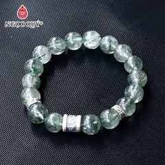 Vòng thạch anh tóc xanh phối charm lục tự bạc