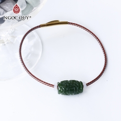 Vòng dây thép lu thống ngọc bích 17.5 x10mm