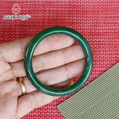 Vòng tay đá ngọc bích nephrite