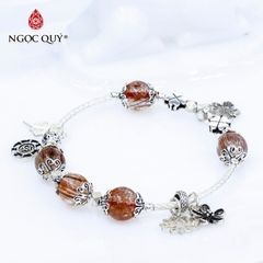 Vòng thạch anh tóc đỏ phối charm bạc