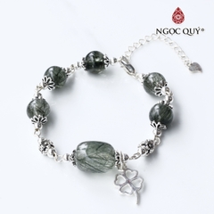 Vòng tay lu thống đá thạch anh tóc phối charm bạc cỏ 4 lá