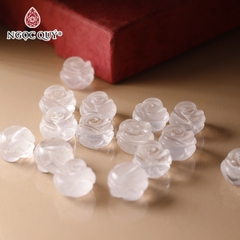 Charm đá hoa hồng xỏ vòng
