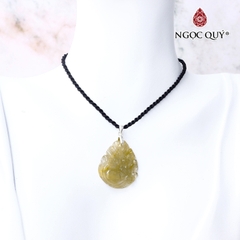 Mặt dây chuyền nữ hoàng hồ ly đá thạch anh tóc vàng