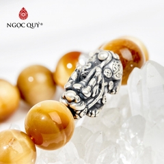 Vòng tay đá Thạch anh mắt hổ tự nhiên phối charm - Mẫu VC0242 - Ngọc Quý
