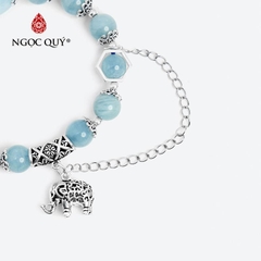 Vòng tay đá Aquamarine tự nhiên phối charm - Mẫu VC0289 - Ngọc Quý