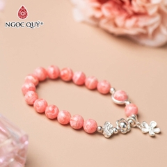 Vòng tay đá Đào hoa tự nhiên phối charm - Mẫu VC0320 - Ngọc Quý