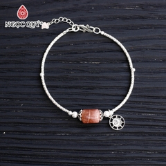 Vòng tay đá Đào hoa tự nhiên phối charm - Mẫu VC0322 - Ngọc Quý