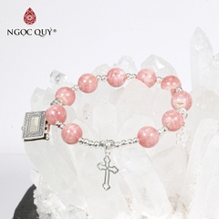 Vòng tay đá Đào hoa tự nhiên phối charm - Mẫu VC0324 - Ngọc Quý