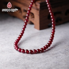 Vòng tay đá Garnet tự nhiên phối charm - Mẫu VC0325 - Ngọc Quý