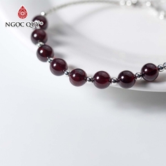 Vòng tay đá Garnet tự nhiên phối charm - Mẫu VC0336 - Ngọc Quý