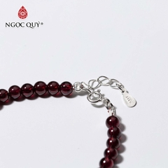 Vòng tay đá Garnet tự nhiên phối charm - Mẫu VC0337 - Ngọc Quý