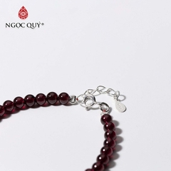 Vòng tay đá Garnet tự nhiên phối charm - Mẫu VC0339 - Ngọc Quý