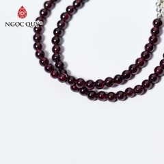 Vòng tay đá Garnet tự nhiên phối charm - Mẫu VC0341 - Ngọc Quý