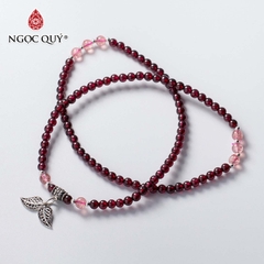 Vòng tay đá Garnet tự nhiên phối charm - Mẫu VC0343 - Ngọc Quý