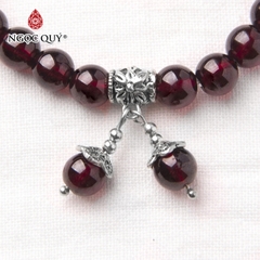 Vòng tay đá Garnet tự nhiên phối charm - Mẫu VC0344 - Ngọc Quý