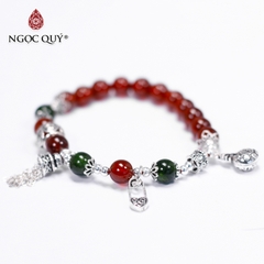 Vòng tay đá Garnet tự nhiên phối charm - Mẫu VC0345 - Ngọc Quý