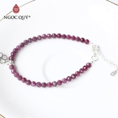 Vòng tay đá Garnet tự nhiên phối charm - Mẫu VC0348 - Ngọc Quý