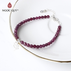 Vòng tay đá Garnet tự nhiên phối charm - Mẫu VC0348 - Ngọc Quý