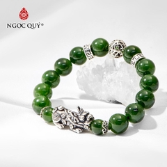 Vòng tay đá Ngọc bích tự nhiên phối charm - Mẫu VC0376 - Ngọc Quý