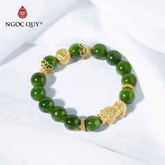 Vòng tay đá Ngọc bích tự nhiên phối charm - Mẫu VC0386 - Ngọc Quý
