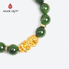 Vòng tay đá Ngọc bích tự nhiên phối charm - Mẫu VC0389 - Ngọc Quý